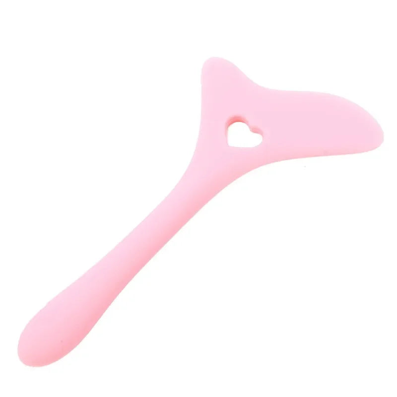 Multi-Functional Eyeliner Stencil Wing Tips Silicone Eyeliner Aid Drawing Lipstick Wearing Aid Reusable Makeup Tools
