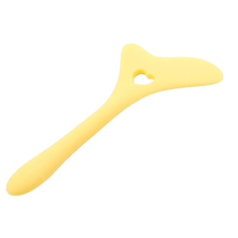 Multi-Functional Eyeliner Stencil Wing Tips Silicone Eyeliner Aid Drawing Lipstick Wearing Aid Reusable Makeup Tools